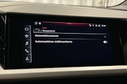 musta Audi Q4 e-tron 2023 kuva 23.