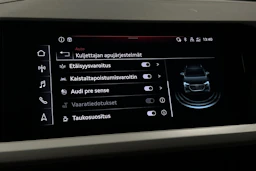 musta Audi Q4 e-tron 2023 kuva 26.