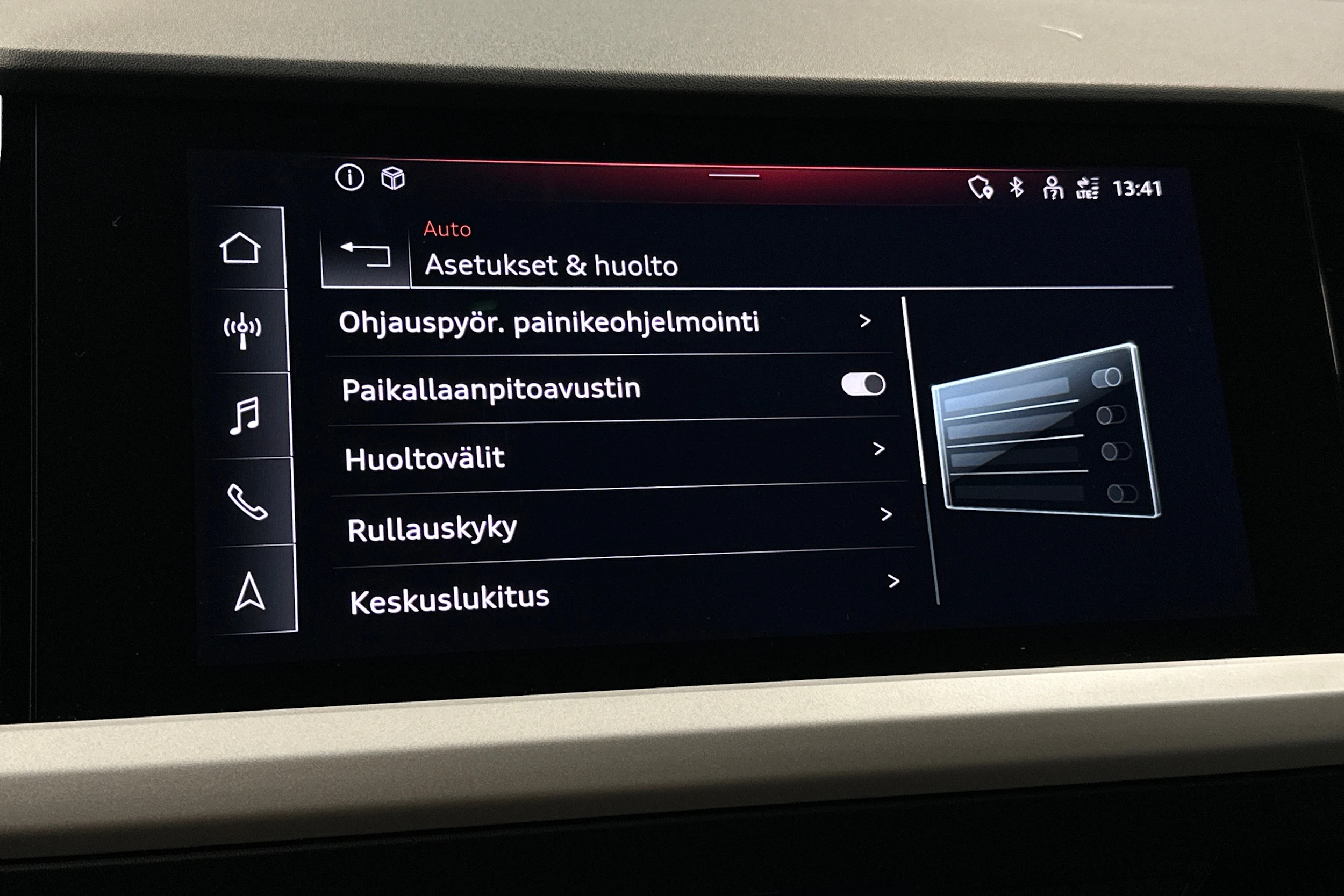 musta Audi Q4 e-tron 2023 kuva 27.