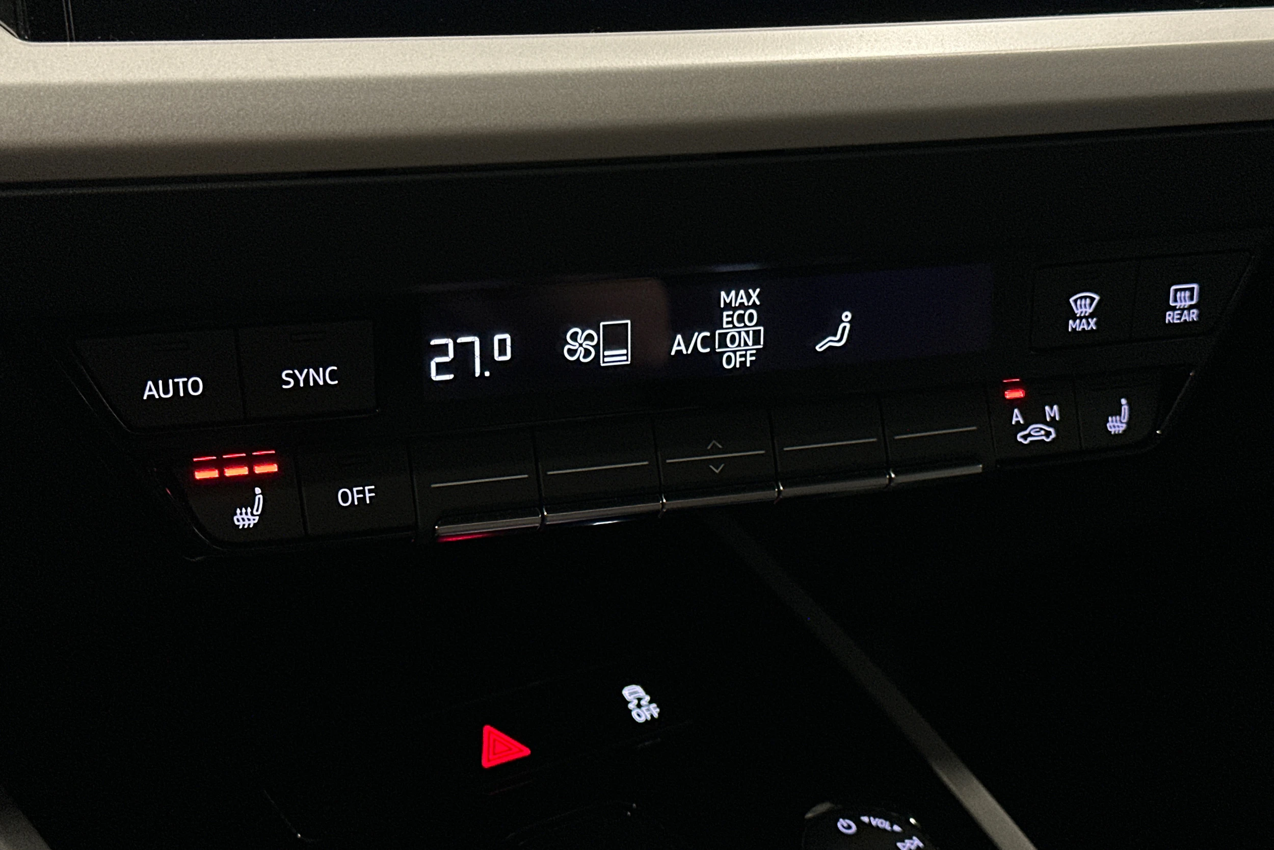 musta Audi Q4 e-tron 2023 kuva 30.