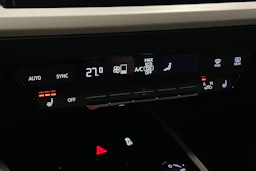 musta Audi Q4 e-tron 2023 kuva 30.
