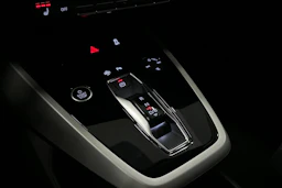 musta Audi Q4 e-tron 2023 kuva 31.