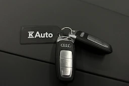 musta Audi Q4 e-tron 2023 kuva 37.