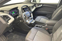 hopea Audi Q4 e-tron 2023 kuva 6.