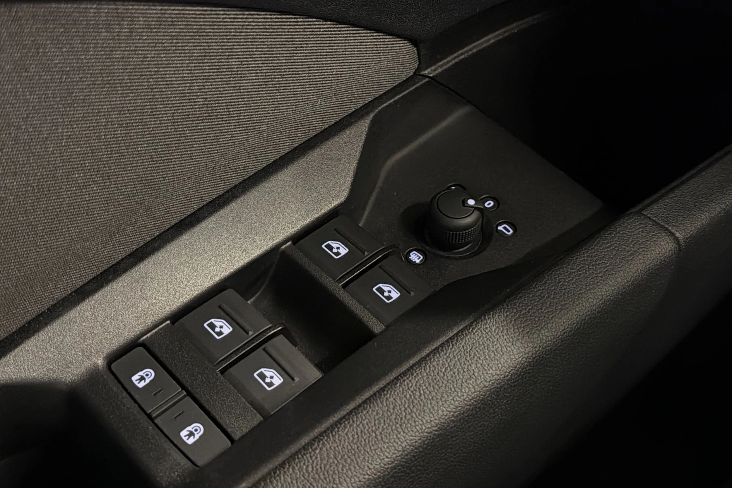 hopea Audi Q4 e-tron 2023 kuva 10.