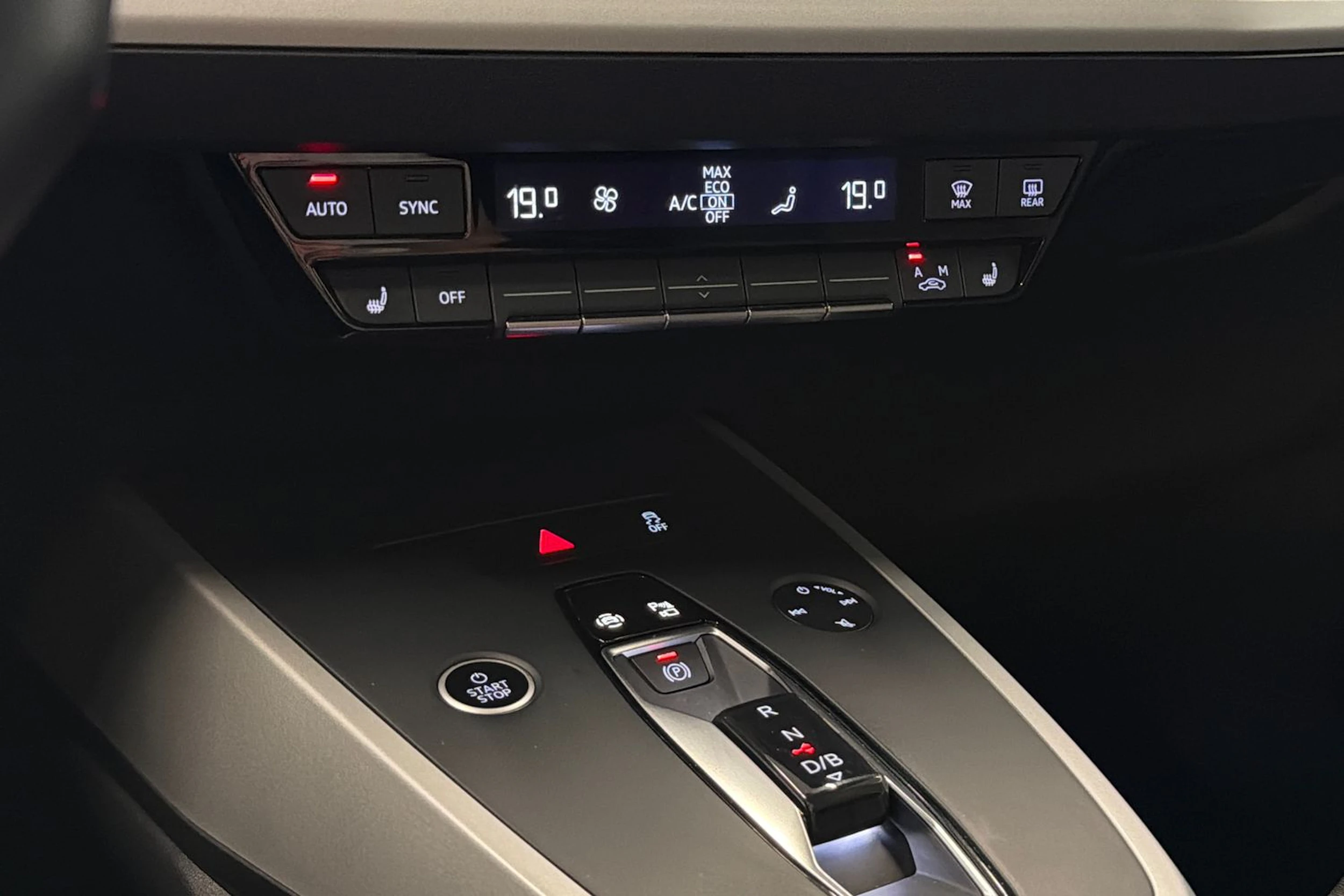 hopea Audi Q4 e-tron 2023 kuva 16.