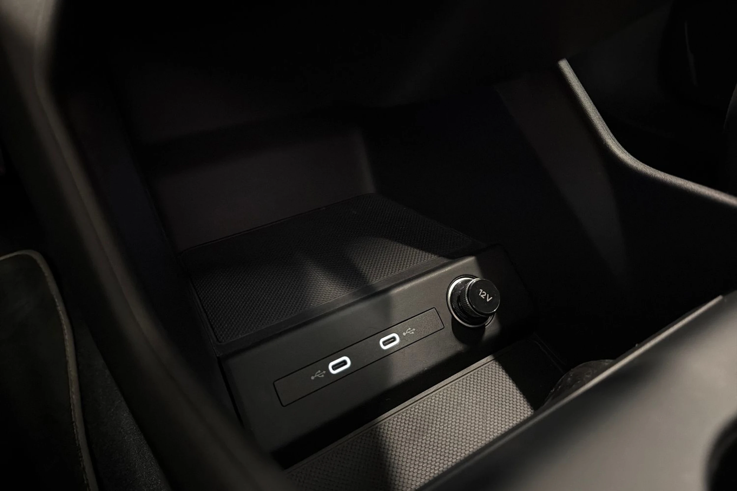hopea Audi Q4 e-tron 2023 kuva 17.