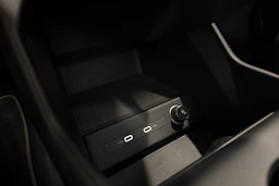 hopea Audi Q4 e-tron 2023 kuva 17.