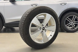 hopea Audi Q4 e-tron 2023 kuva 27.