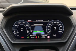 valkoinen Audi Q4 e-tron 2023 kuva 12.