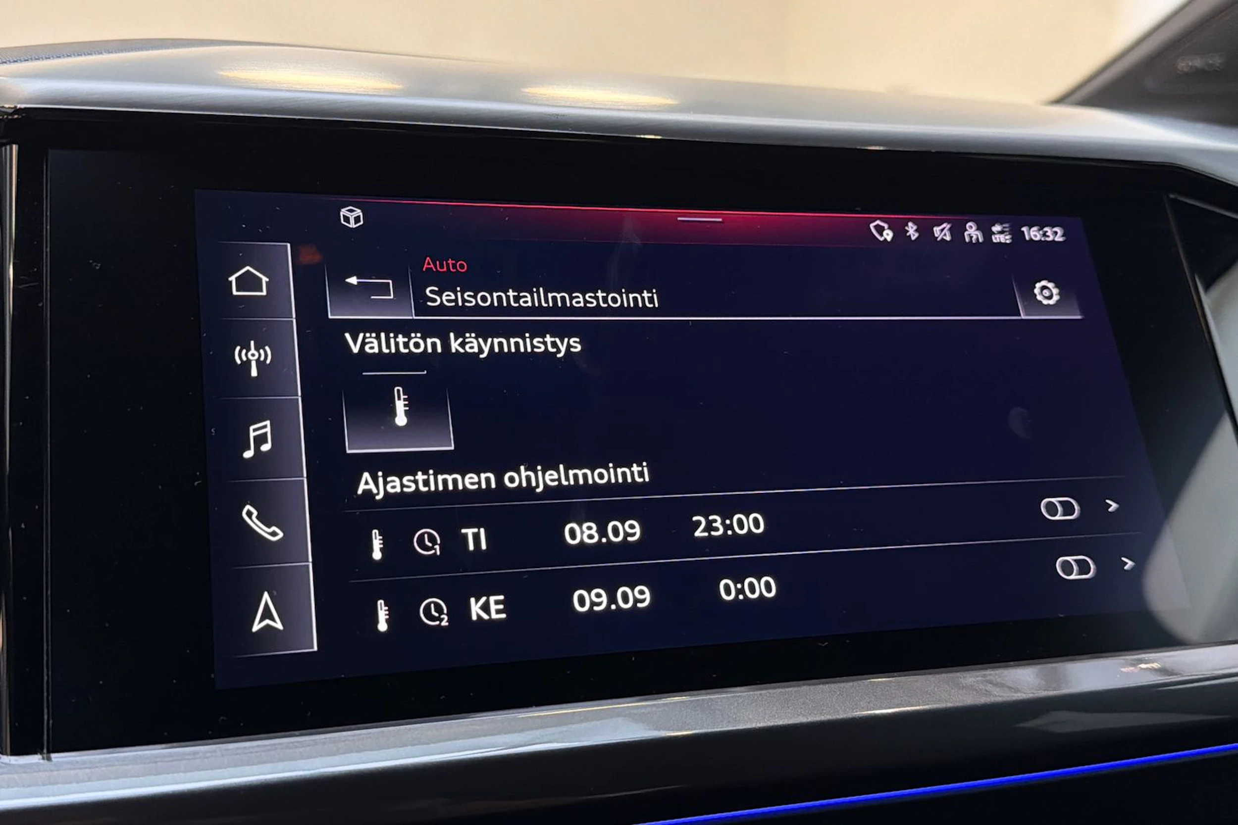 valkoinen Audi Q4 e-tron 2023 kuva 24.