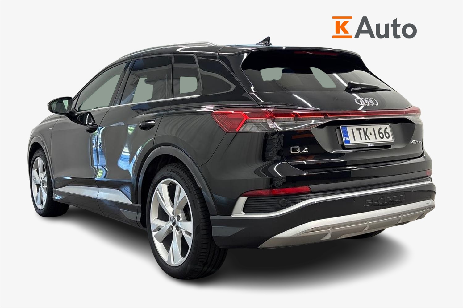 Audi Q4 e-tron 2023, photo 2/3