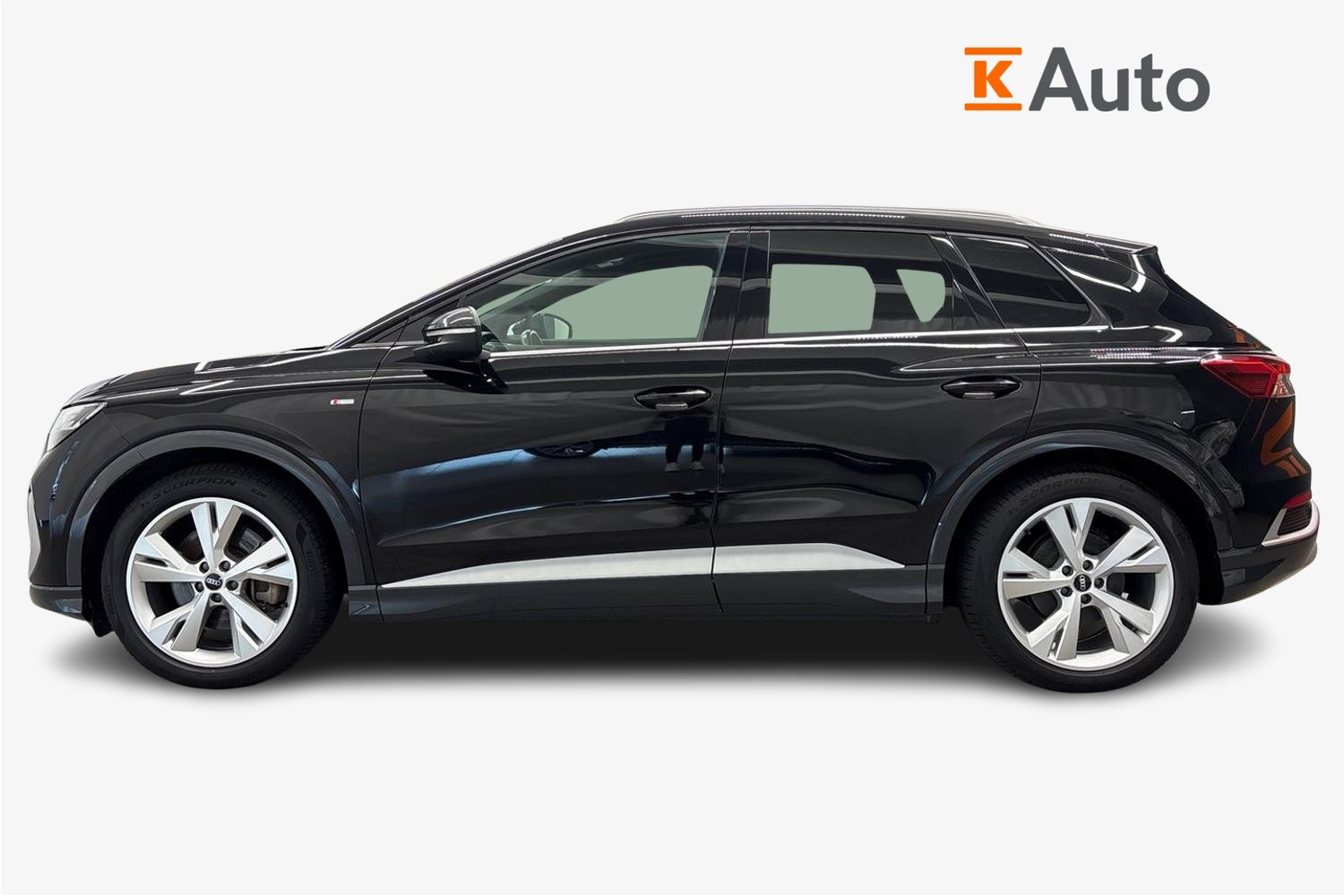 Audi Q4 e-tron 40 e-tron S line 2023, photo 5/27
