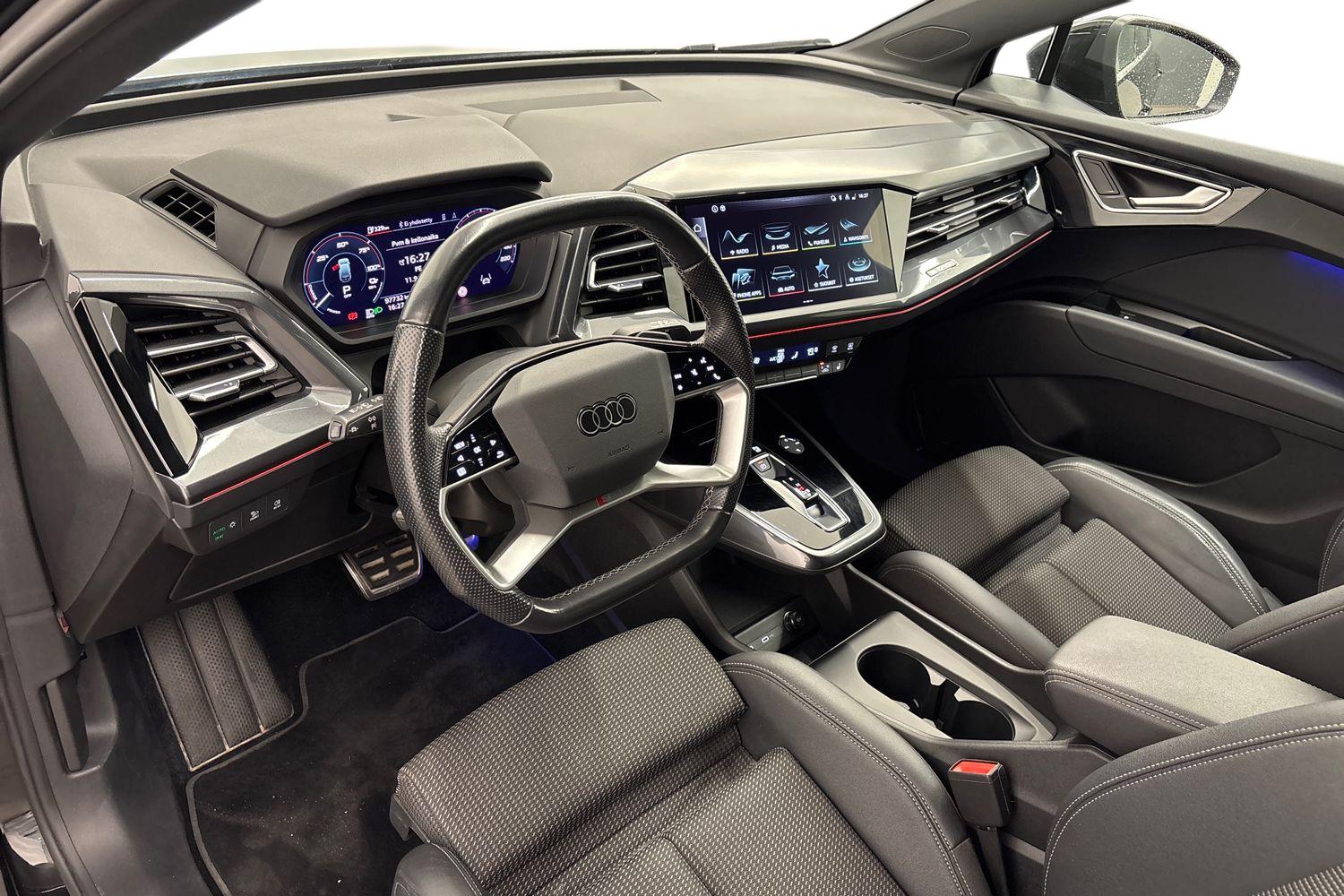Audi Q4 e-tron 40 e-tron S line 2023, photo 6/27