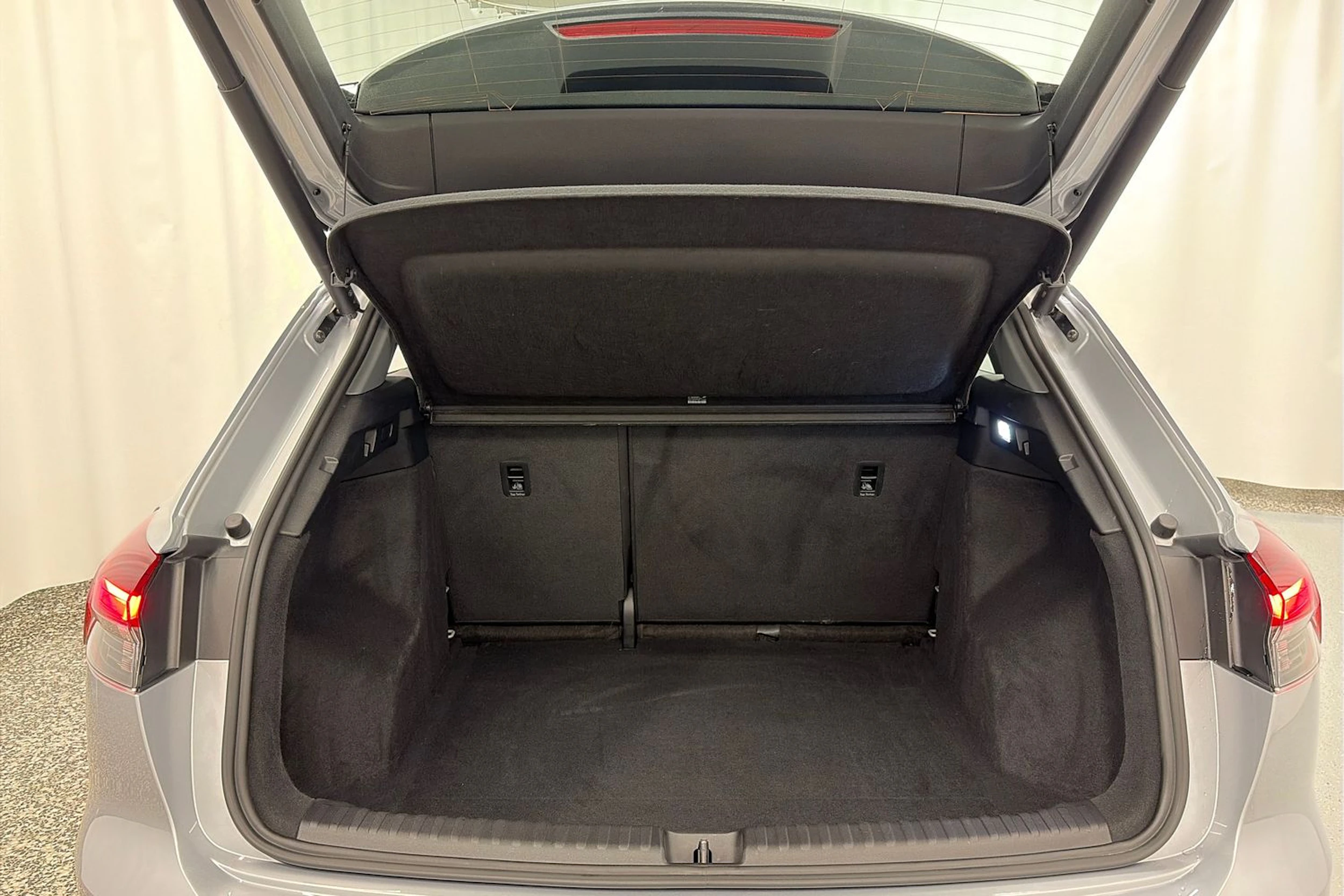 hopea Audi Q4 e-tron 2023 kuva 12.