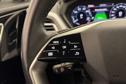 hopea Audi Q4 e-tron 2023 kuva 16.