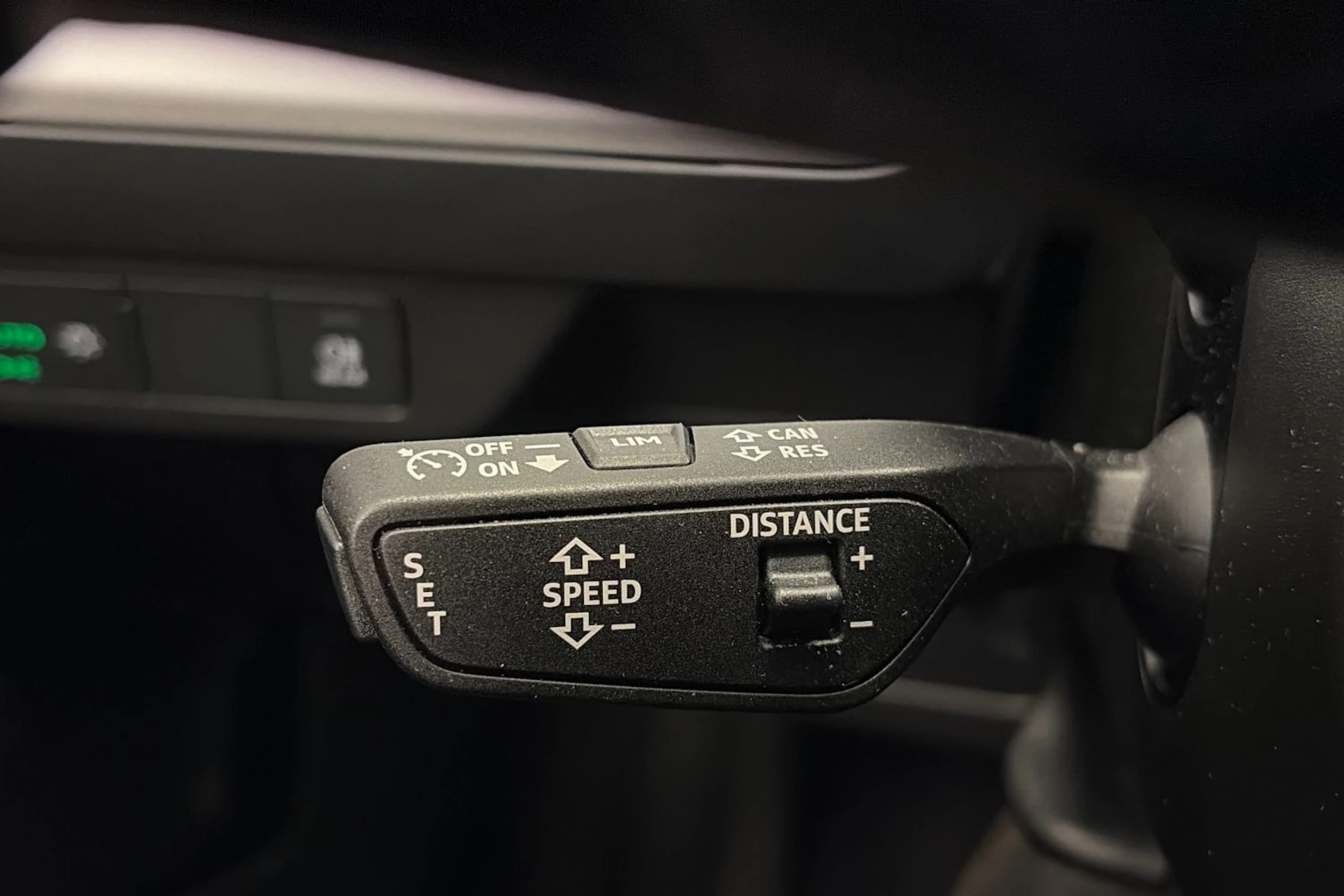 hopea Audi Q4 e-tron 2023 kuva 18.