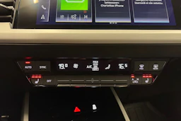 hopea Audi Q4 e-tron 2023 kuva 23.