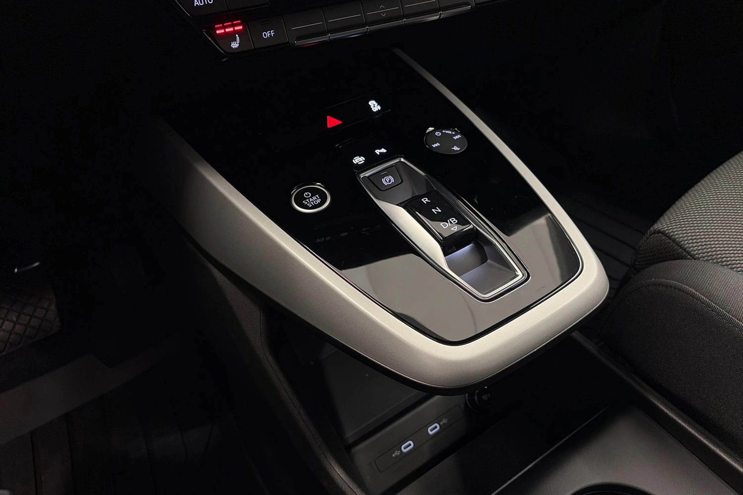 hopea Audi Q4 e-tron 2023 kuva 25.