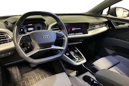 harmaa Audi Q4 e-tron 2023 kuva 3.