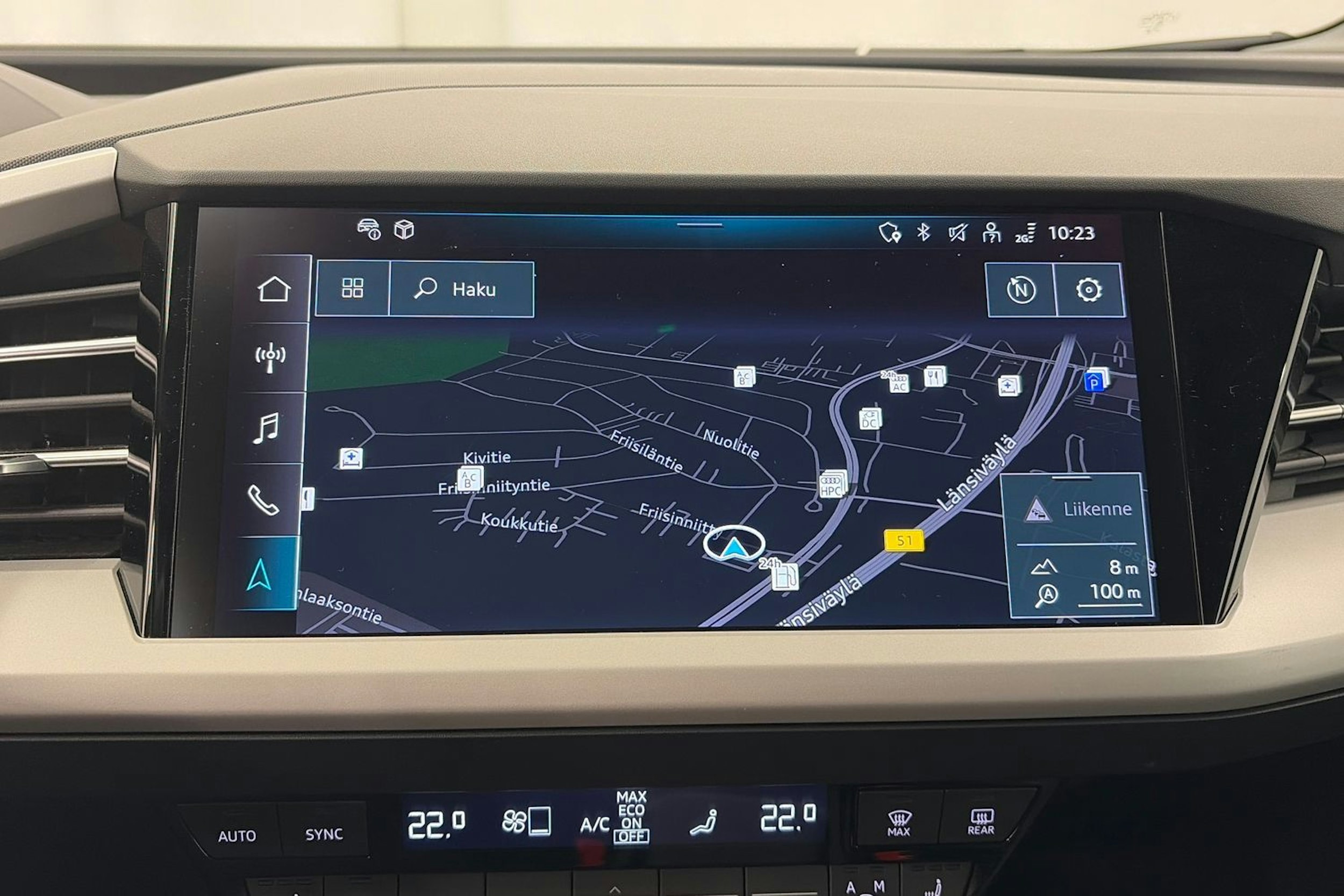 harmaa Audi Q4 e-tron 2023 kuva 22.