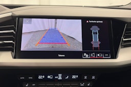 harmaa Audi Q4 e-tron 2023 kuva 23.