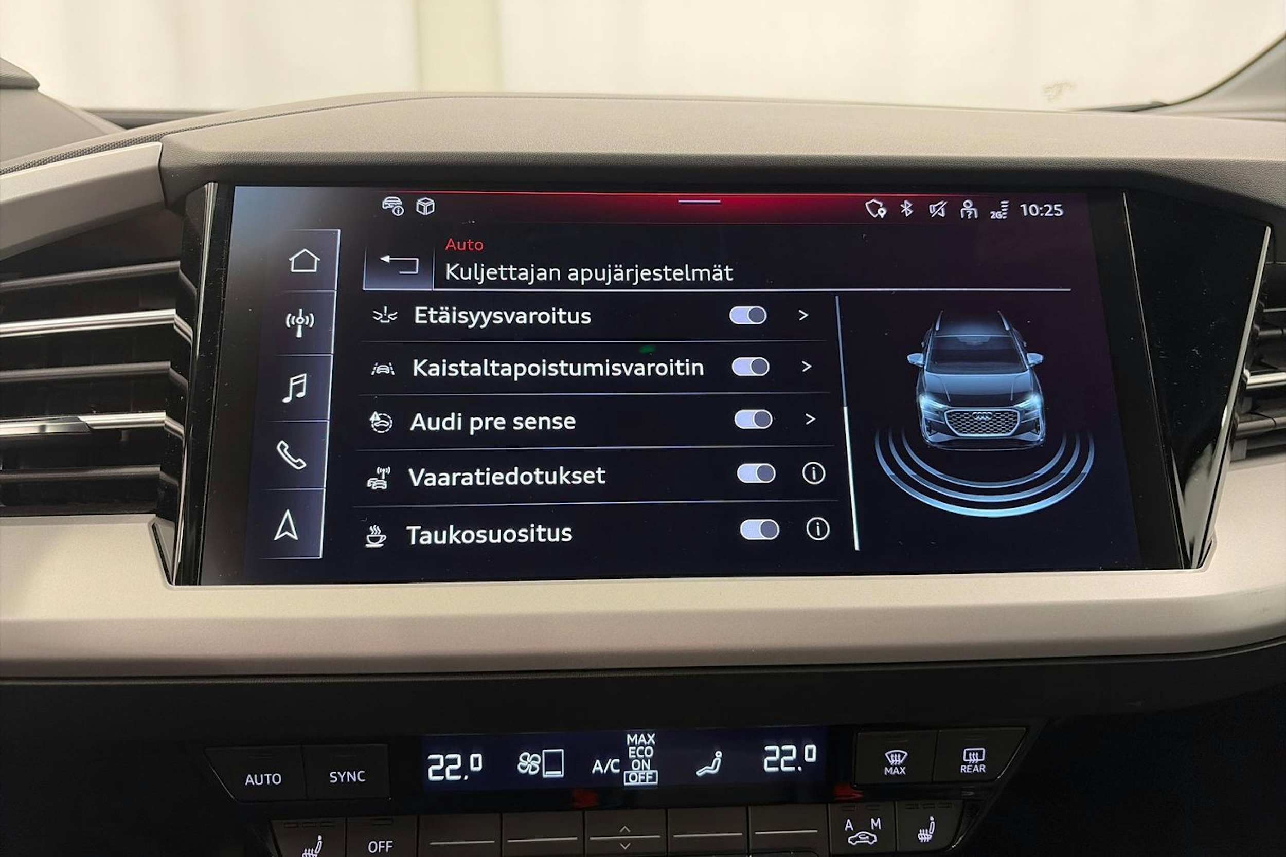 harmaa Audi Q4 e-tron 2023 kuva 28.