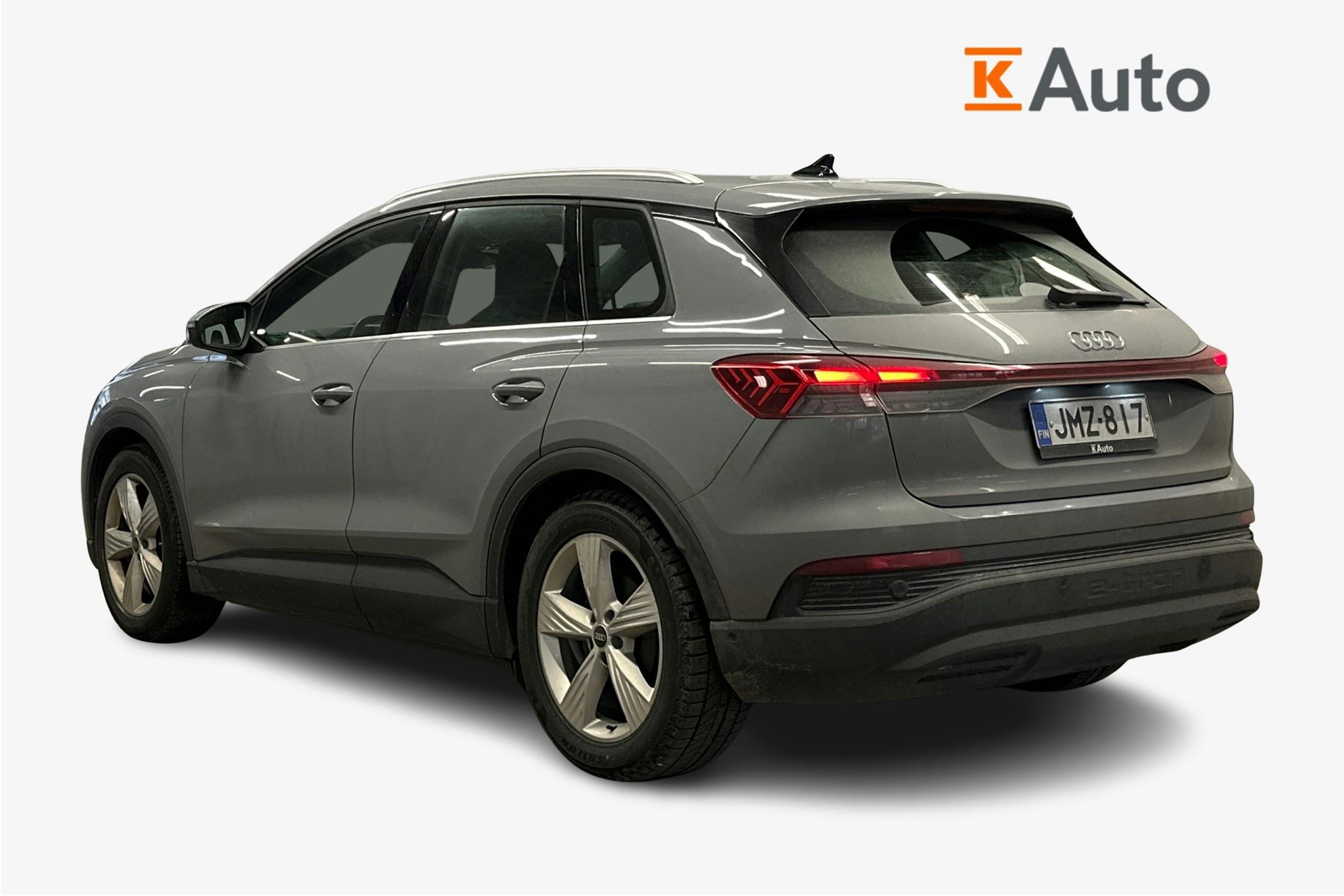 harmaa Audi Q4 e-tron 2023 kuva 2.