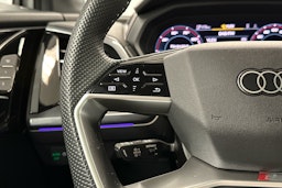 valkoinen Audi Q4 e-tron 2023 kuva 7.