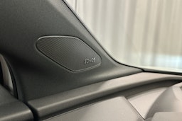 valkoinen Audi Q4 e-tron 2023 kuva 14.
