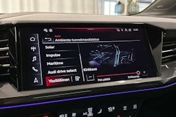 valkoinen Audi Q4 e-tron 2023 kuva 19.