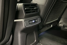 valkoinen Audi Q4 e-tron 2023 kuva 29.