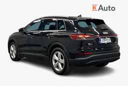 musta Audi Q4 e-tron 2023 kuva 3.