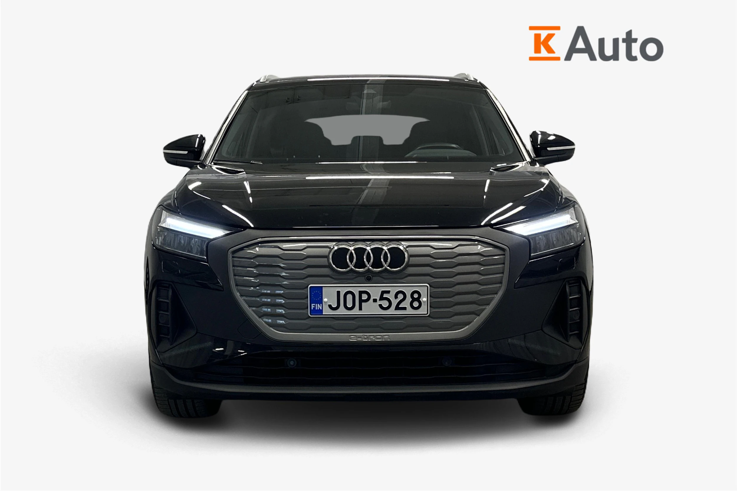 musta Audi Q4 e-tron 2023 kuva 5.