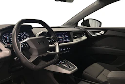 musta Audi Q4 e-tron 2023 kuva 8.