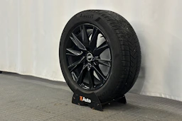 musta Audi Q4 e-tron 2023 kuva 13.
