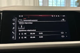 musta Audi Q4 e-tron 2023 kuva 25.