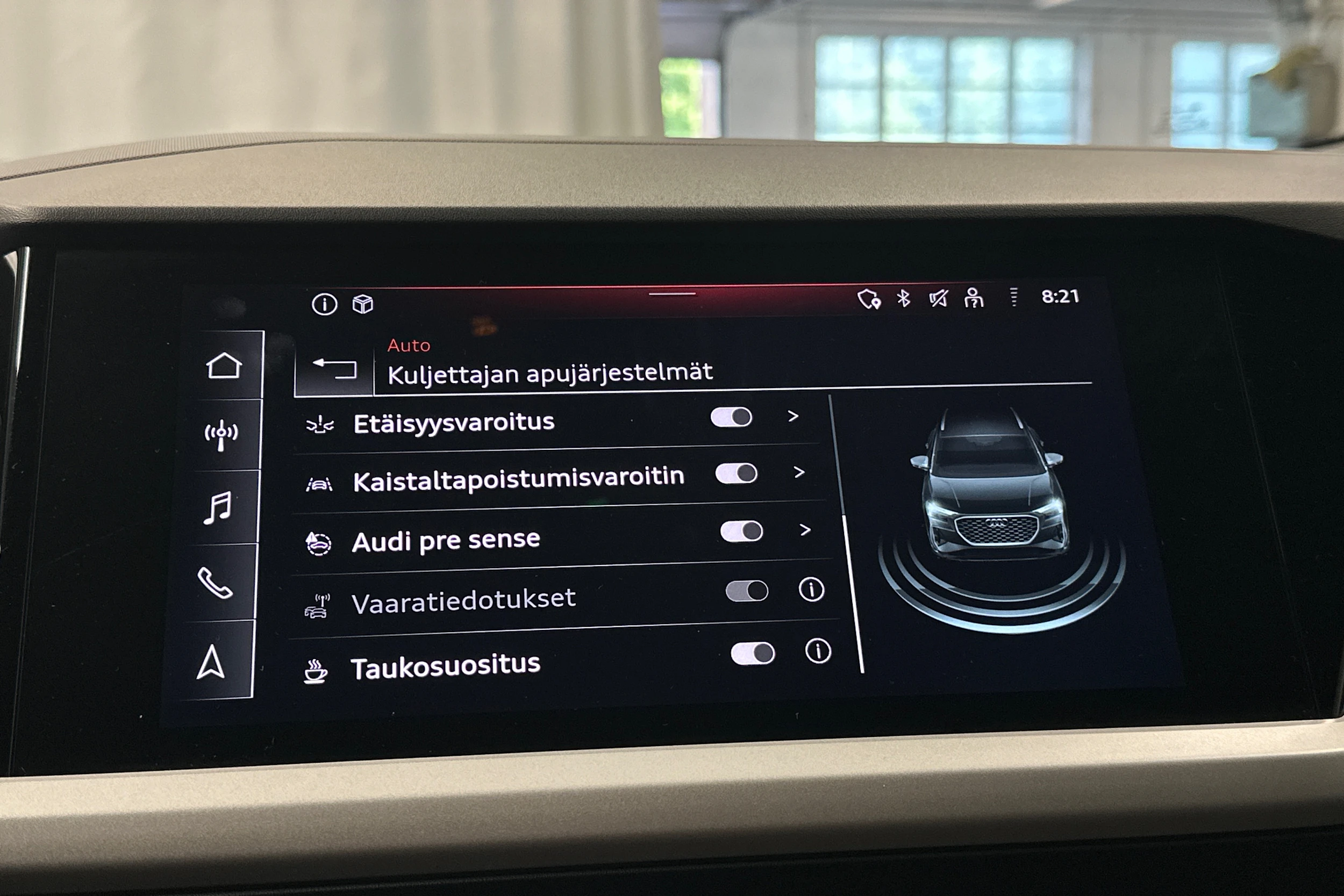 musta Audi Q4 e-tron 2023 kuva 27.