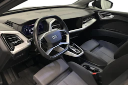 musta Audi Q4 e-tron 2023 kuva 8.