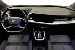 musta Audi Q4 e-tron 2023 kuva 9.