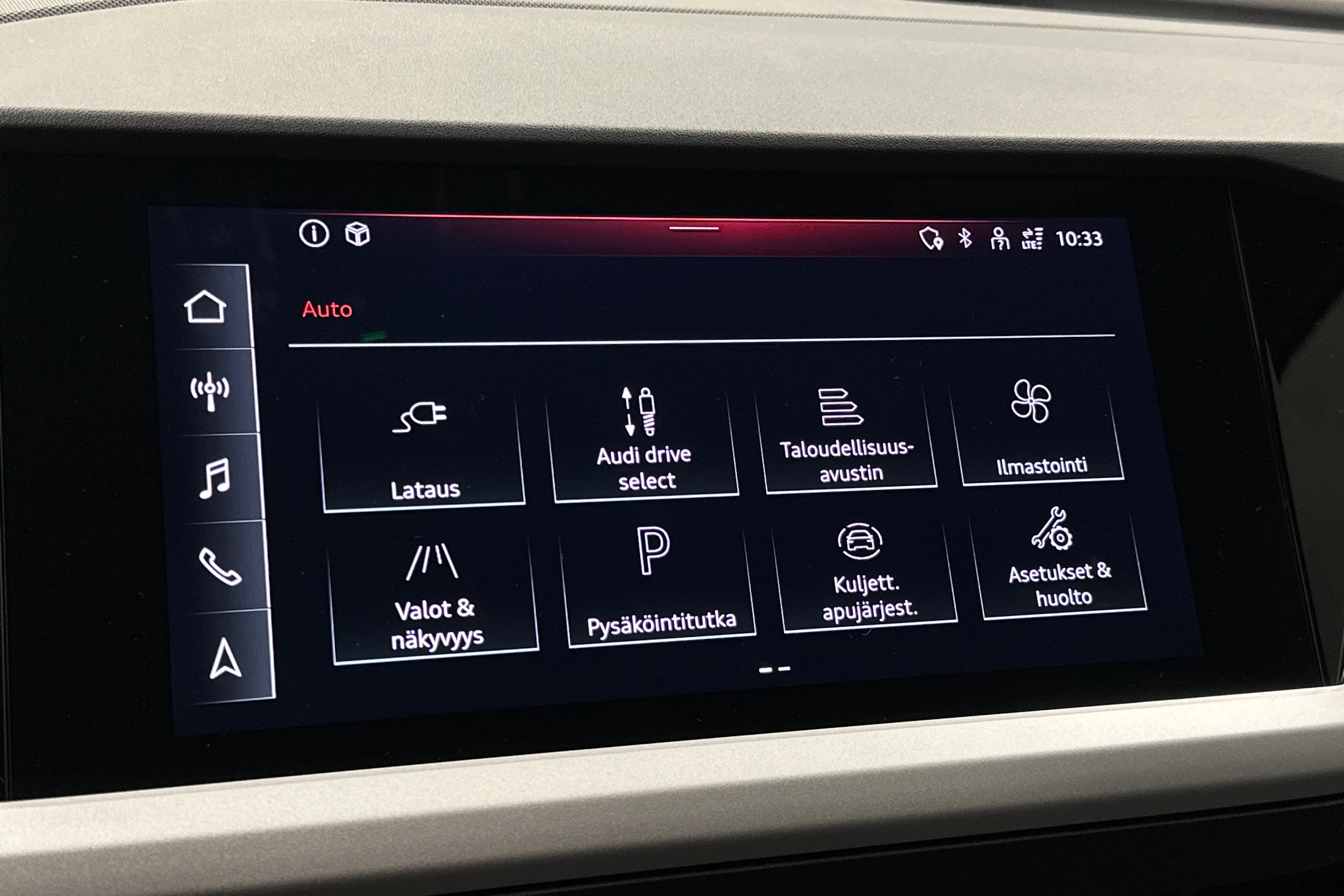 musta Audi Q4 e-tron 2023 kuva 26.