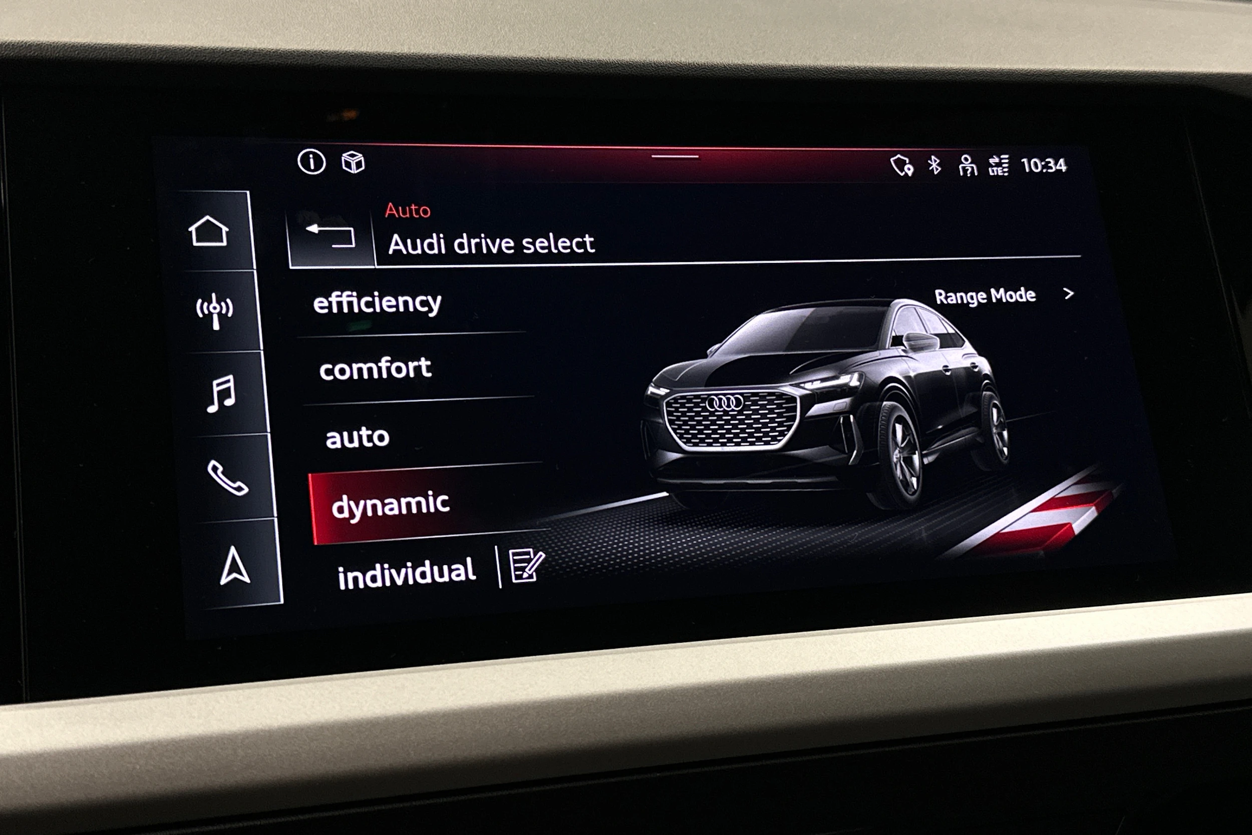 musta Audi Q4 e-tron 2023 kuva 28.