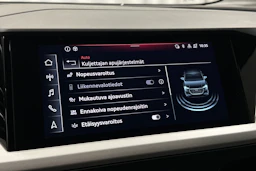 musta Audi Q4 e-tron 2023 kuva 31.