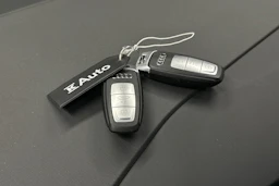 musta Audi Q4 e-tron 2023 kuva 40.