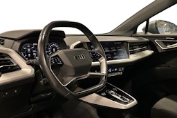 harmaa Audi Q4 e-tron 2023 kuva 3.