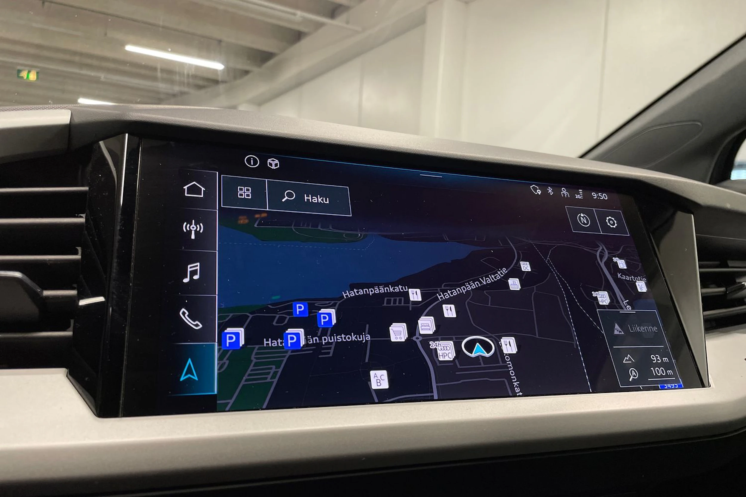 harmaa Audi Q4 e-tron 2023 kuva 19.