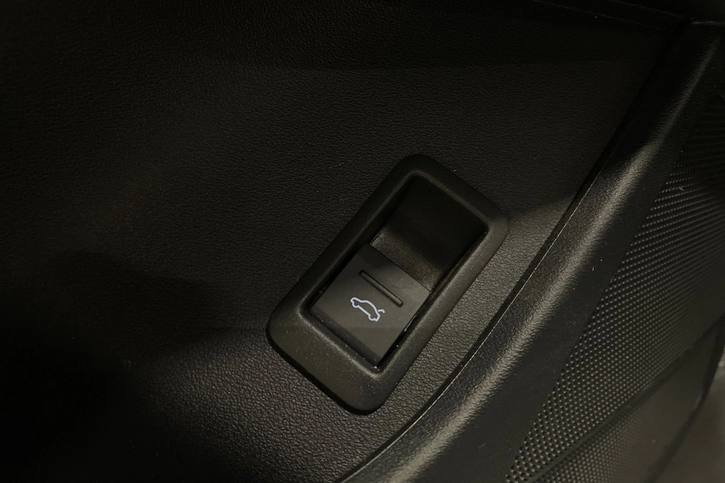 harmaa Audi Q4 e-tron 2023 kuva 25.