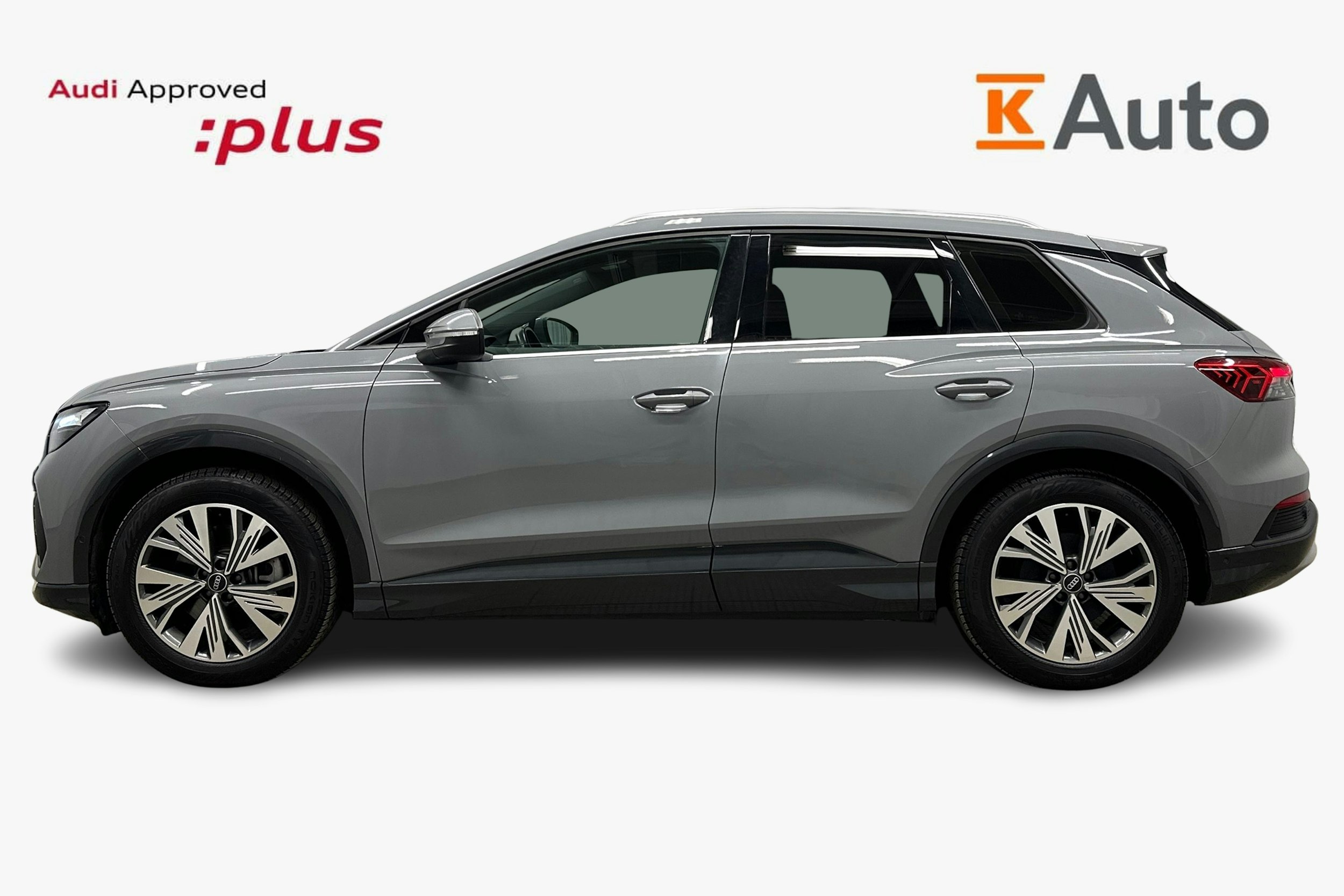 harmaa Audi Q4 e-tron 2023 kuva 6.