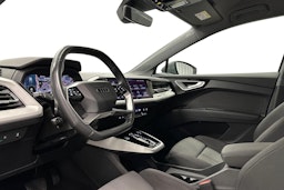 harmaa Audi Q4 e-tron 2023 kuva 7.