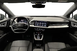 harmaa Audi Q4 e-tron 2023 kuva 9.